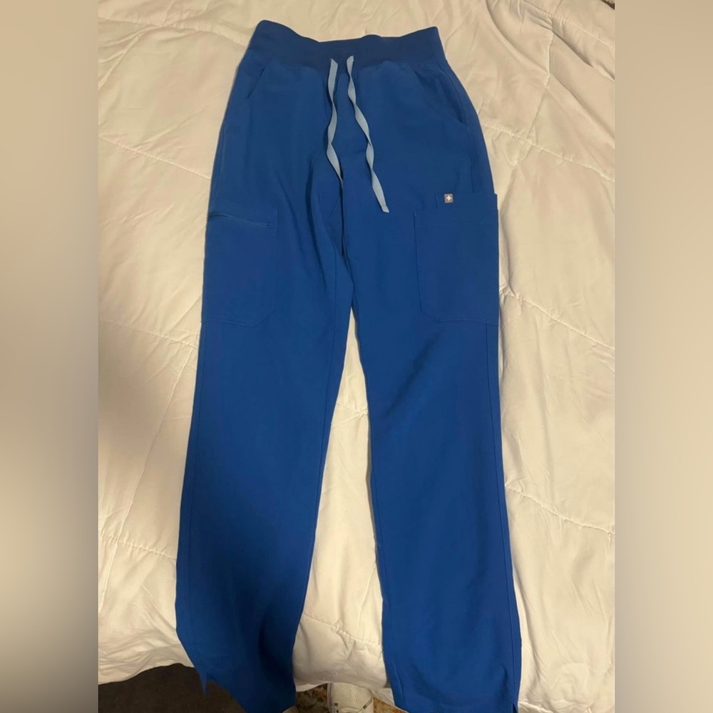 FIGS high waisted scrub pants